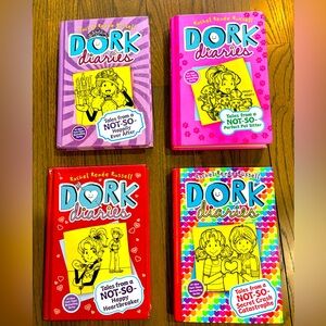 Dork Diaries - set of 4